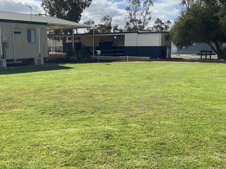 Picture of the lawn ouside a residence